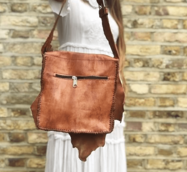 Ledertasche im Vintage Look ist handgefertigt aus hochwertigem robusten Ziegenleder