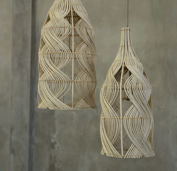 Garaffa Pendelleuchte Natural M – Handgeflochtene Rattan-Hängeleuchte