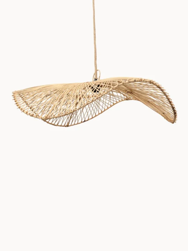Chapeau Pendant L – Handgeflochtene Rattan-Hängeleuchte in Hutform