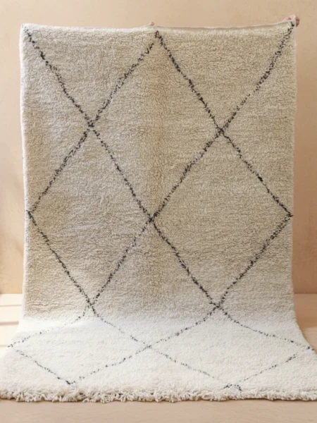 Beni Mrirt Tiled Berberteppich – Barfußglück. Handgemacht. Zeitlos
