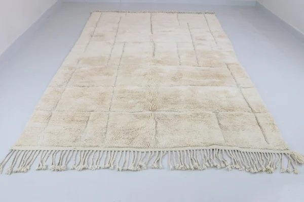 Beni Mrirt Lines. Grafisch. Sanft. Einzigartig